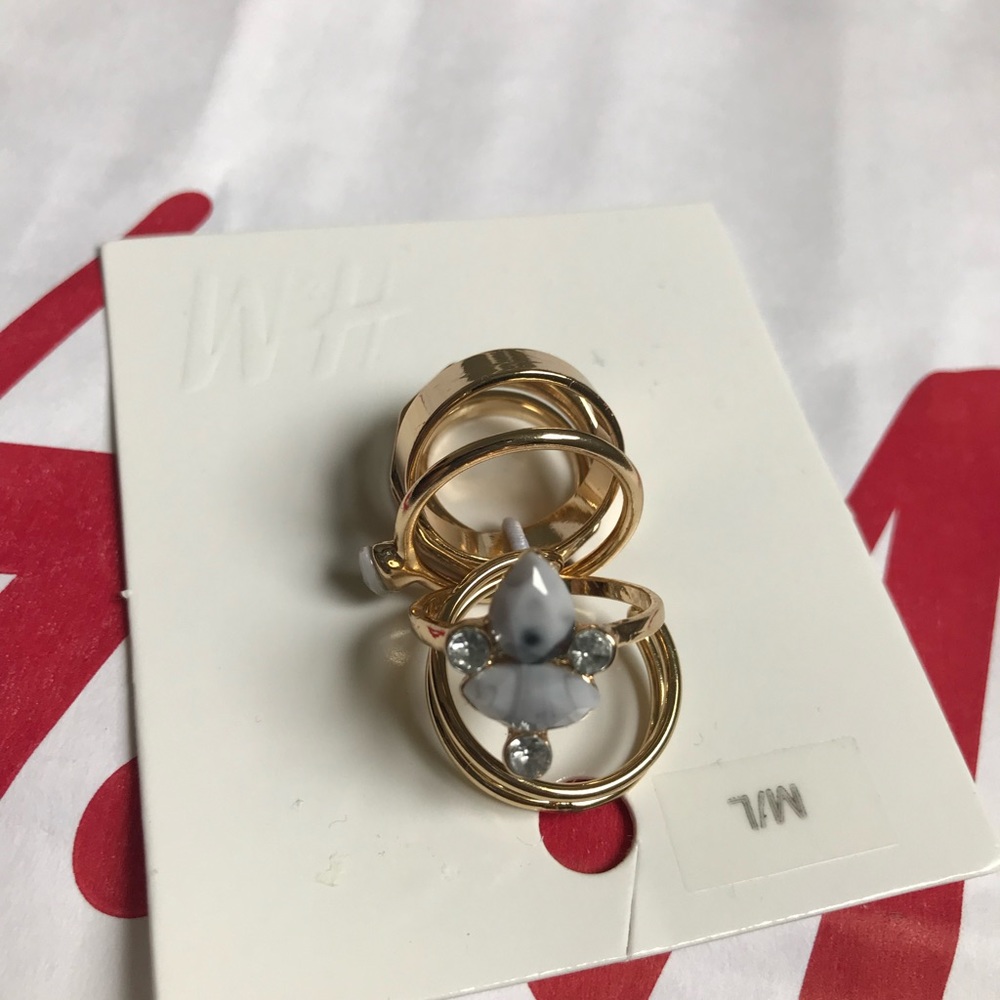 H&M ring